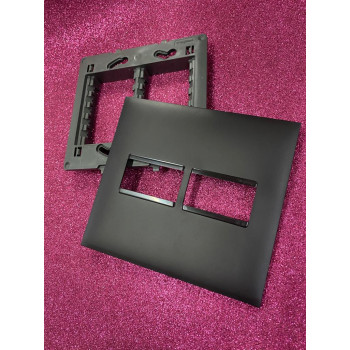 Placa P/2 Modulos 4x4 - Pial Plus + Preto Placa P/2 Modulos 4x4 - Pial Plus + Preto